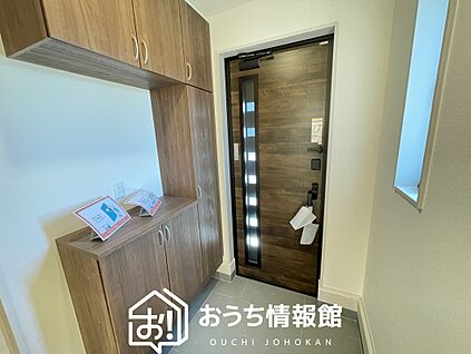 現地写真（玄関）