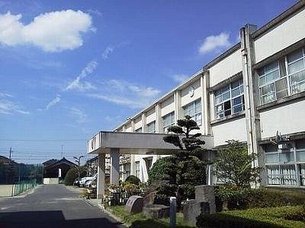 江南市立北部中学校(約2,100m)