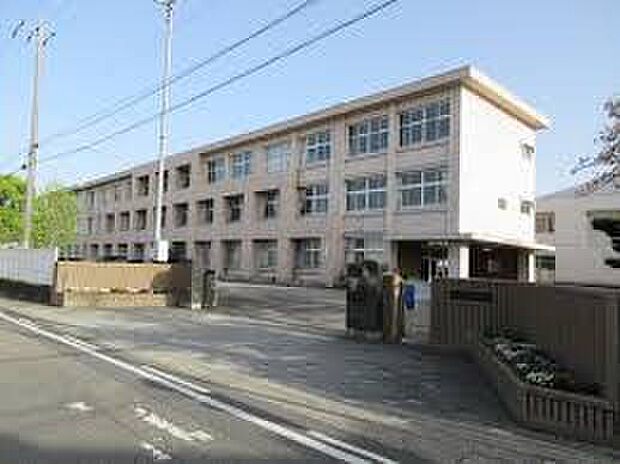 江南市立布袋中学校（約1,500m）