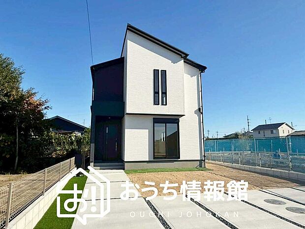 【現地写真（外観）【１号地】】雨で汚れを落とし、耐久性・耐候性に優れた外壁を使用しています。