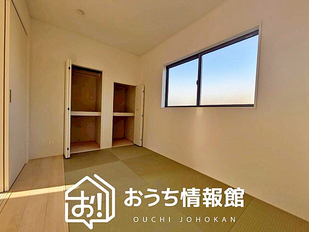 【現地写真（和室）】大壁仕様の新和室。くつろぎの空間です。