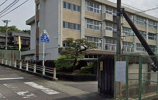 岐阜市立藍川東中学校(約1,200m)