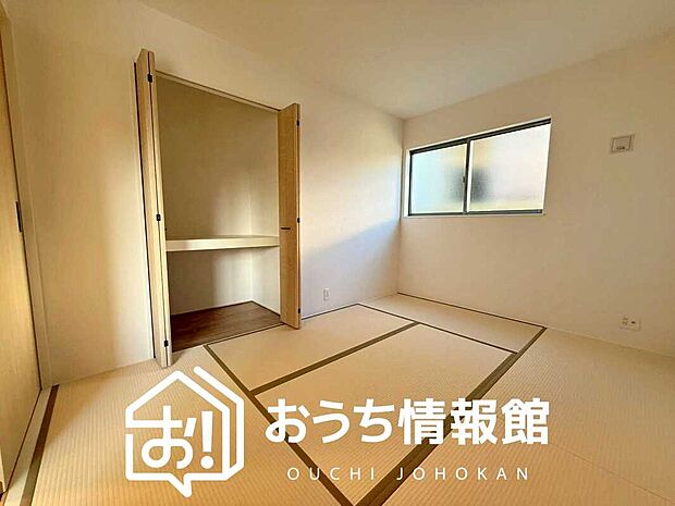 【現地写真（和室）】大壁仕様の新和室。くつろぎの空間です。