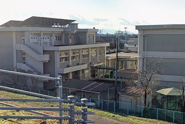 岐阜市立合渡小学校（約1,400m）