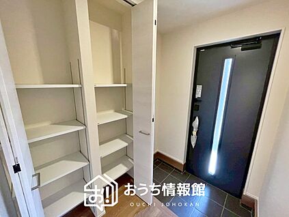 現地写真(玄関)