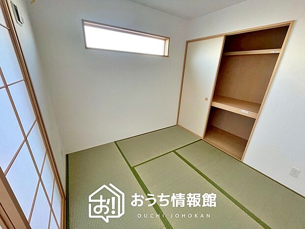 【現地写真(和室)】大壁仕様の新和室。くつろぎの空間です。