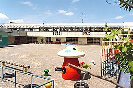 尾崎幼稚園 1000ｍ(徒歩13分)