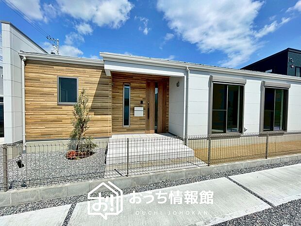 【現地写真(外観)【D号地】】健康被害に配慮したもっとも安全性の高い建材を採用し、シックハウス対策をしております。