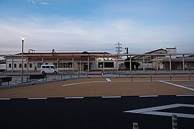 JR関西本線「亀山」(約1,120m)