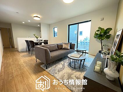 現地写真(リビング)