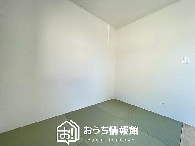 【現地写真(和室)】大壁仕様の新和室。くつろぎの空間です。