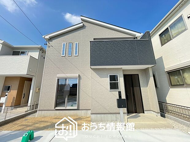 【現地写真（外観）【２号地】】軽くて火災に強い屋根材を採用し、地震時の建物への負担や揺れを軽減しています。