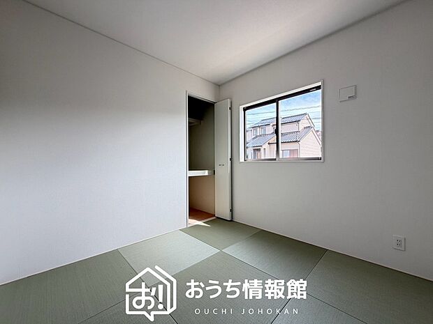 【現地写真(和室)】大壁仕様の新和室。くつろぎの空間です。