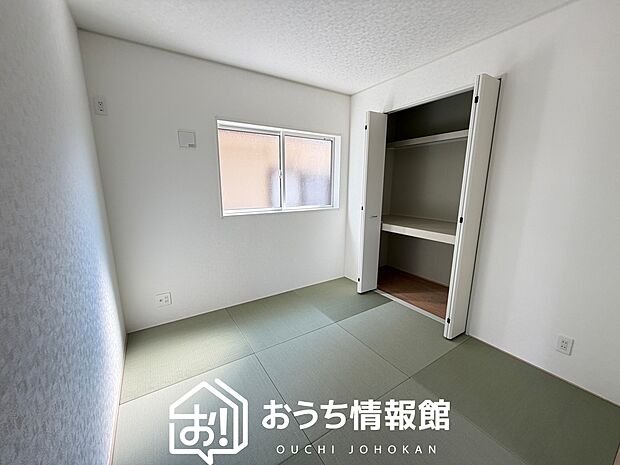 【現地写真（和室）】大壁仕様の新和室。くつろぎの空間です。