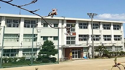 岐阜市立且格小学校 1700ｍ(徒歩22分)