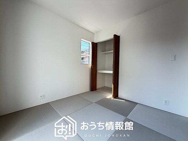 【現地写真(和室)】大壁仕様の新和室。くつろぎの空間です。