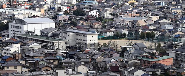 関市立旭ケ丘中学校(約1,100m)