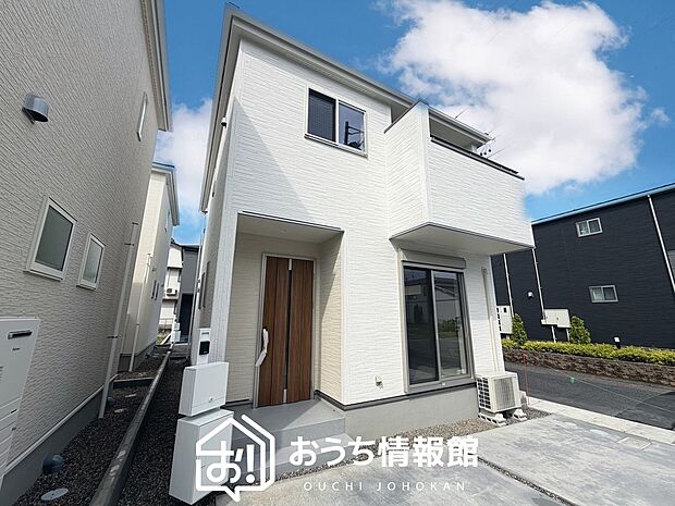 【現地写真（外観）【５号地】】健康被害に配慮したもっとも安全性の高い建材を採用し、シックハウス対策をしております。