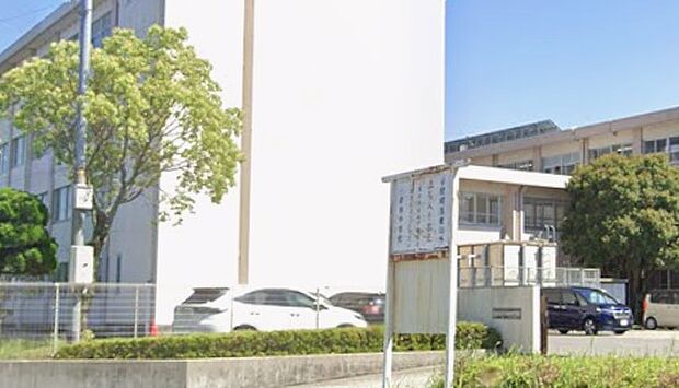 津市立一身田中学校(約2,800m)