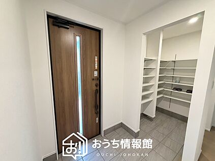 現地写真(玄関)