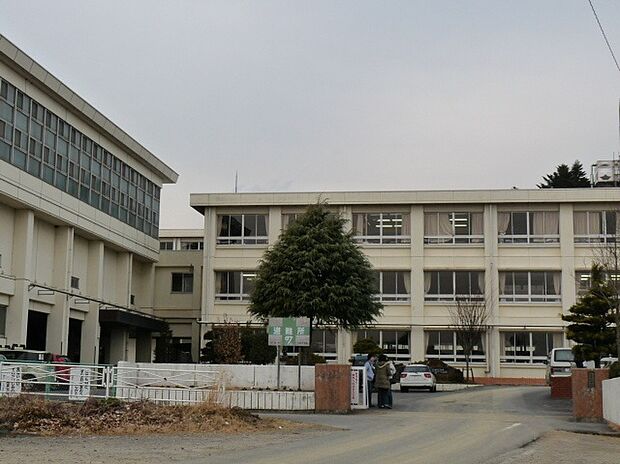 可児市立中部中学校（約4,100m）