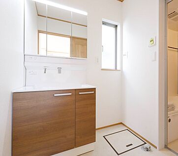 【施工例：Wash Room】