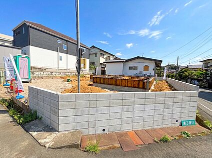 【外観：8月下旬撮影】