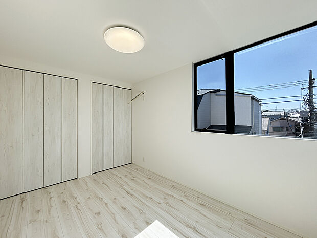 【【建物プラン例：Room】】全室収納スペース完備の設計での建築も可能！収納豊富で居住スペースを確保し開放的な住まい。