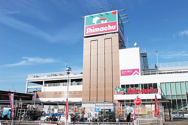 島忠ホームズ海老名店