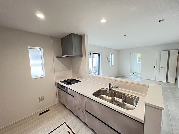 【キッチン】対面式システムキッチン