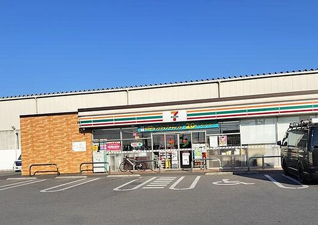 セブンイレブン 田原本味間店(約2,912m)