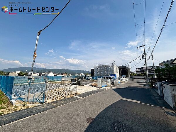【現地外観写真】
気になった物件すぐにご見学対応させていただきます♪平日・お仕事帰りなど、いつでもご案内可能です♪周辺環境と併せて、実際に現地をご確認ください♪