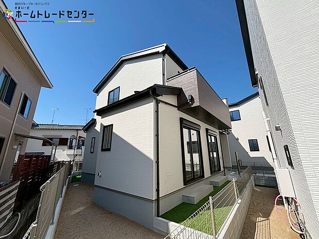 【現地外観写真】
現地をご覧いただきながら、住まいの夢をお聞かせください♪一戸建ての大きなメリットは、「自分の土地」を自由に使えることです♪ガーデニングなどいろいろと楽しみが増えそうです♪