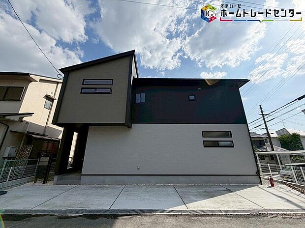 【現地外観写真】
近鉄生駒線「平群」駅まで徒歩9分♪
資料送付・ご見学即対応！ご不明点等、スタッフがしっかりと説明させていただきますので、安心して現地をご覧ください♪