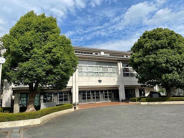 大和郡山市立片桐中学校（約600m）