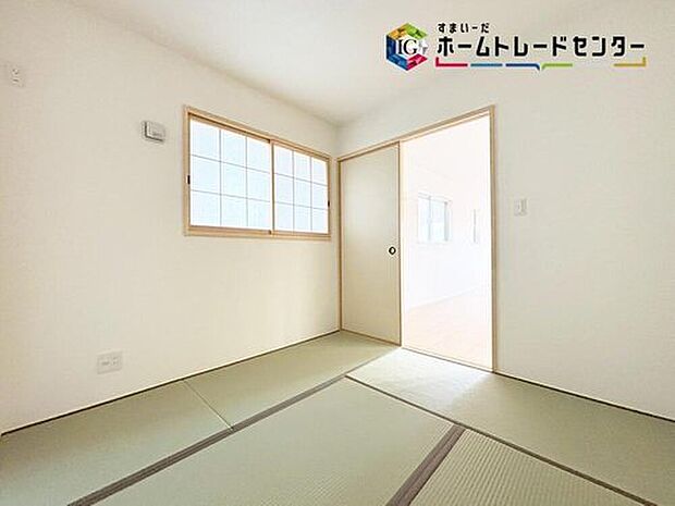 【【和室】】和室はライフスタイルによってリビングの延長としてお使いになることも、客間としてお使いになることもできますね♪