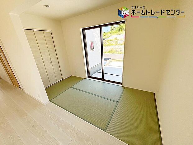 【リビング以外の居室】客間としても、また小さいお子様の目の届く遊び場やお昼寝スペースとしても使える便利な「和室」付きのプランです♪