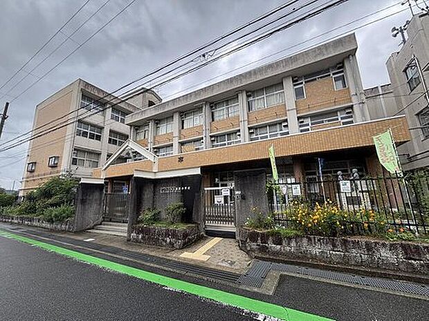大和高田市立菅原小学校（約1,350m）