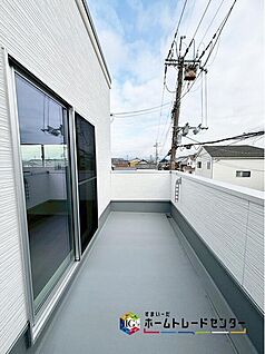 【バルコニー】