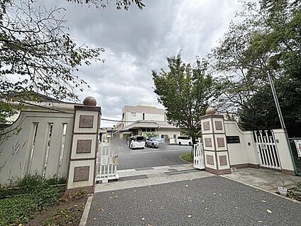 奈良市立富雄第三中学校 360ｍ(徒歩5分)