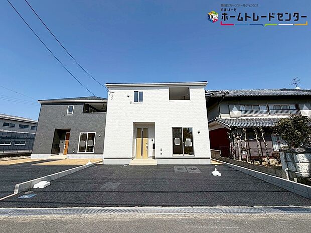 【【現地外観写真】※１号棟】資料送付・ご見学即対応♪現地をご覧いただきながら、住まいの夢をお聞かせください♪ご不明点等、スタッフがしっかりと説明させていただきますので、ご安心いただけます♪