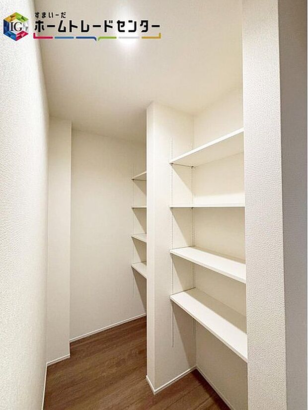 【収納】全居室に収納を完備しておりますので、いつでもお部屋をすっきりとお使い頂けそうです。自分好みのインテリアやレイアウトを考えるのも楽しみです♪