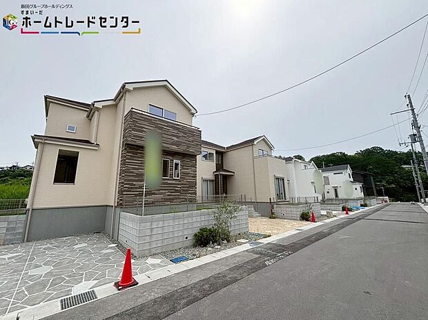 【現地外観写真】※K号棟　南からの陽光たっぷり降りそそぐ明るいお住まいです♪どのお部屋も、採光良好な風通しの良い快適な空間となっております♪