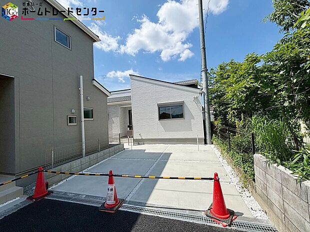 【現地外観写真】休日にご家族揃ってご見学はいかがでしょうか♪実際の現地を見てみると図面などではわからない、新たな発見もありますのでまずはお気軽にお問い合わせください♪