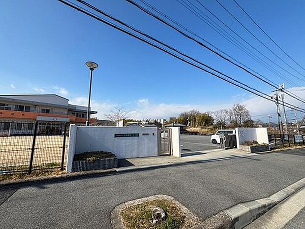 大和郡山市立幼保連携型矢田認定こども園(約1,527m)