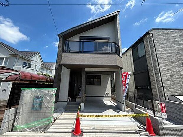 【外観】
モダンデザインのおしゃれな外観をご提供いたします。