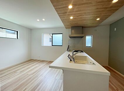 【キッチン空間イメージ】モデルハウス写真