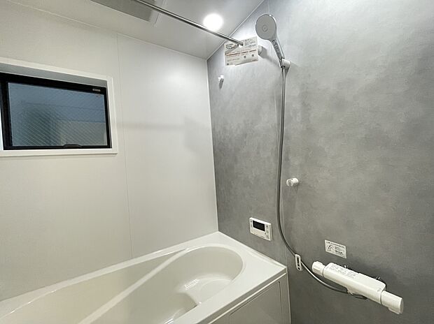 【【ユニットバス】】【標準仕様】
・LIXIL AX シリーズ採用
・1坪サイズ