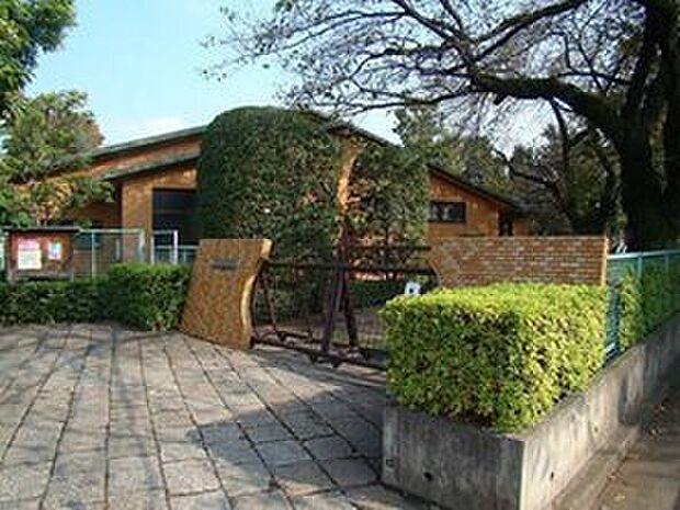 幼稚園・保育園 八幡幼稚園(約734m)