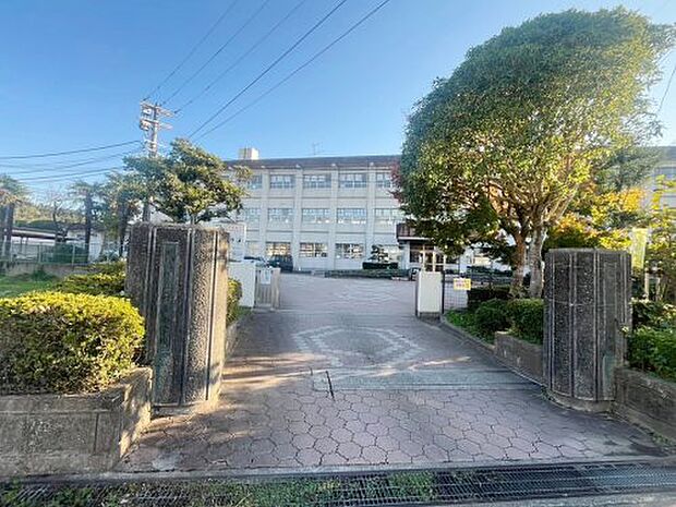 大分市立丹生小学校